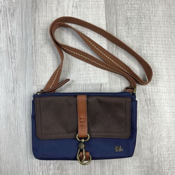 The Sak Esperato Navy Blue Brown Nylon Crossbody Purse - Picture 1 of 8